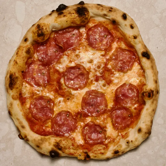 Salame Pizza - Italian salami, mozzarella, tomato sauce
